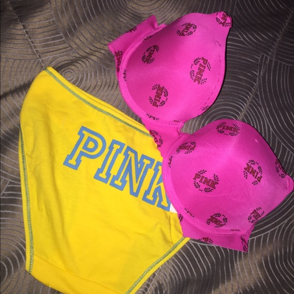 Bra and panty set size small - Picture 3 of 5